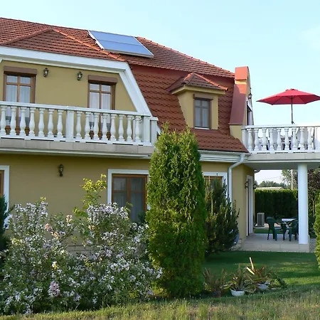 Szep Ilonka Vendeghaz Apartment Kehidakustany